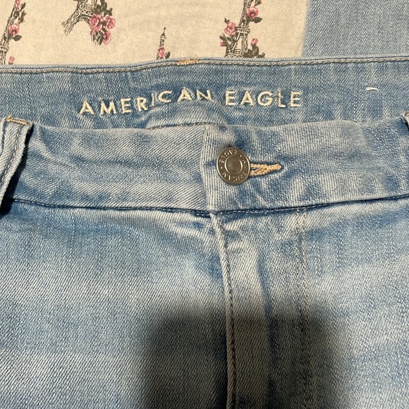 Jeans from American eagle and they are next level stretch and brand new - Picture 4 of 17